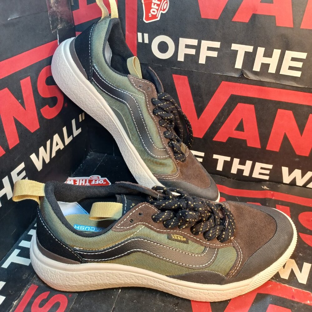 Vans Men's 6.5/Women's 8 UltraRange Exo Se Black/Olive Green VN0A4UWMBKO